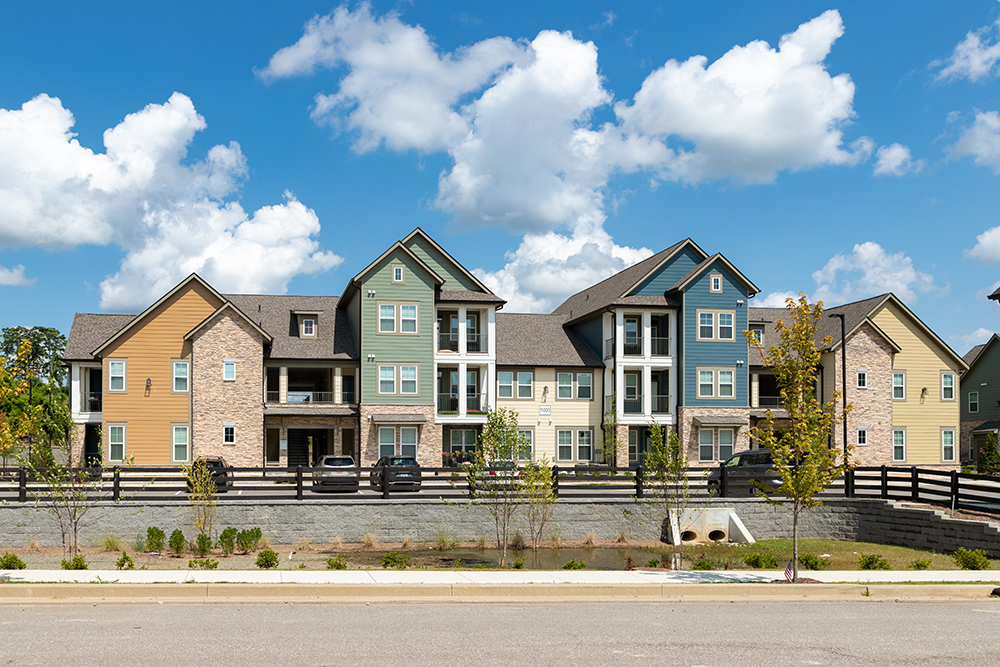 Mandolin Stream Valley Exterior